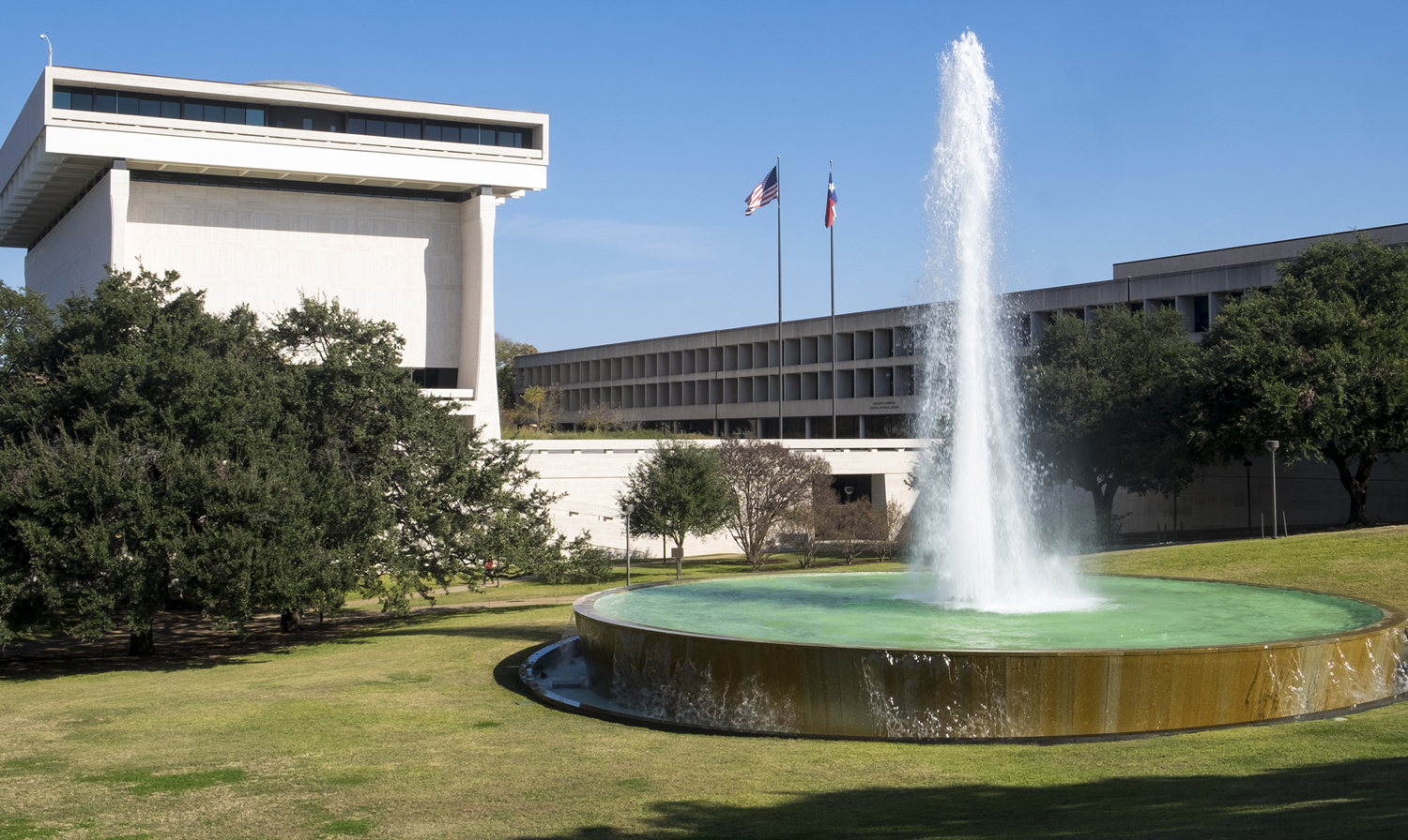 LBJ Library photo by Jay Godwin #DIG14181-030.