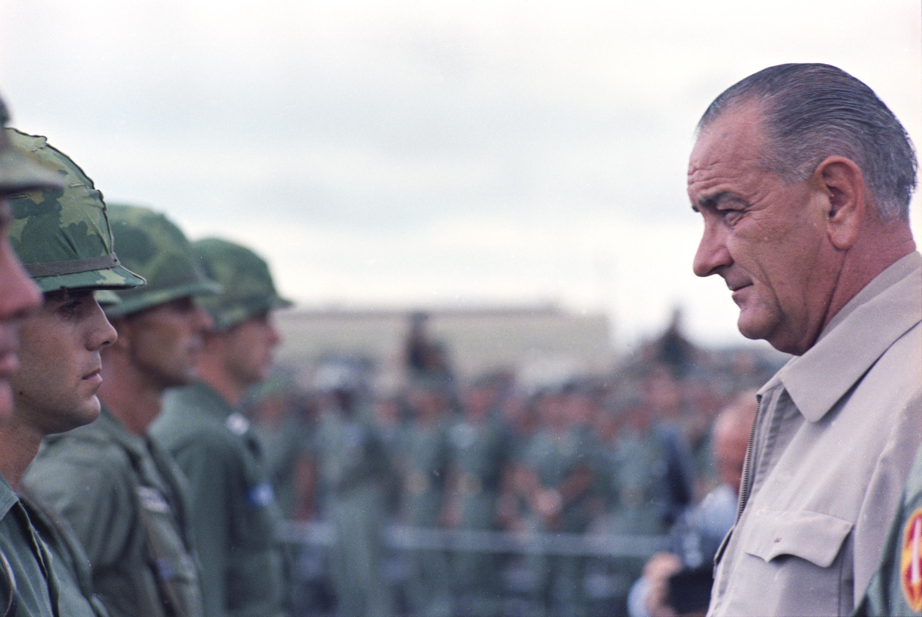 Photo October 1966 President Johnson visits U.S. Soldiers at Cam