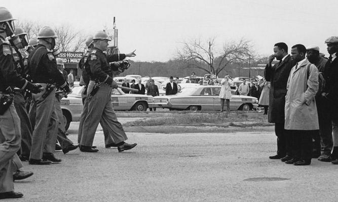Photograph of the two-minute warning on Bloody Sunday, March 7, 1965. (National Archives Identifier 16899041).