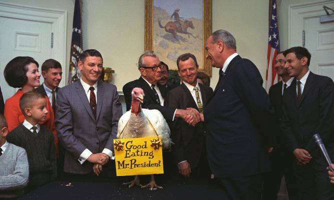 LBJ Library photo by Frank Wolfe #C7503-9.