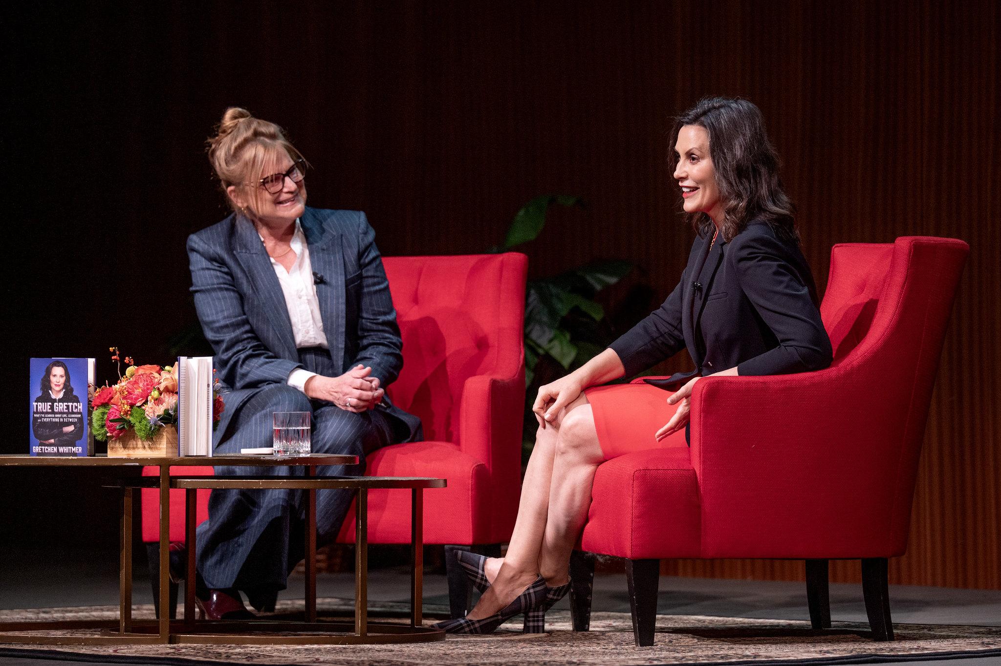 Jennifer Palmieri and Gretchen Whitmer
